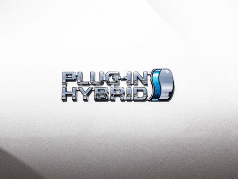 Certified 2020 Toyota Prius Prime XLE w/ Carpet Mat Package FWD image 7