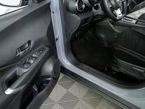 Used 2023 Nissan Kicks SV image 7