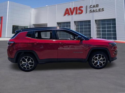 Used 2025 Jeep Compass Limited AWD/4WD image 5