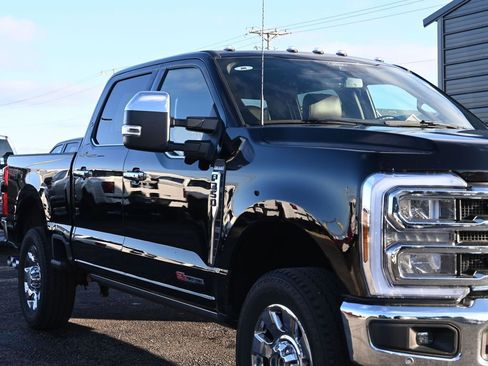 Used 2025 Ford F350 King Ranch w/ Chrome Package image 61