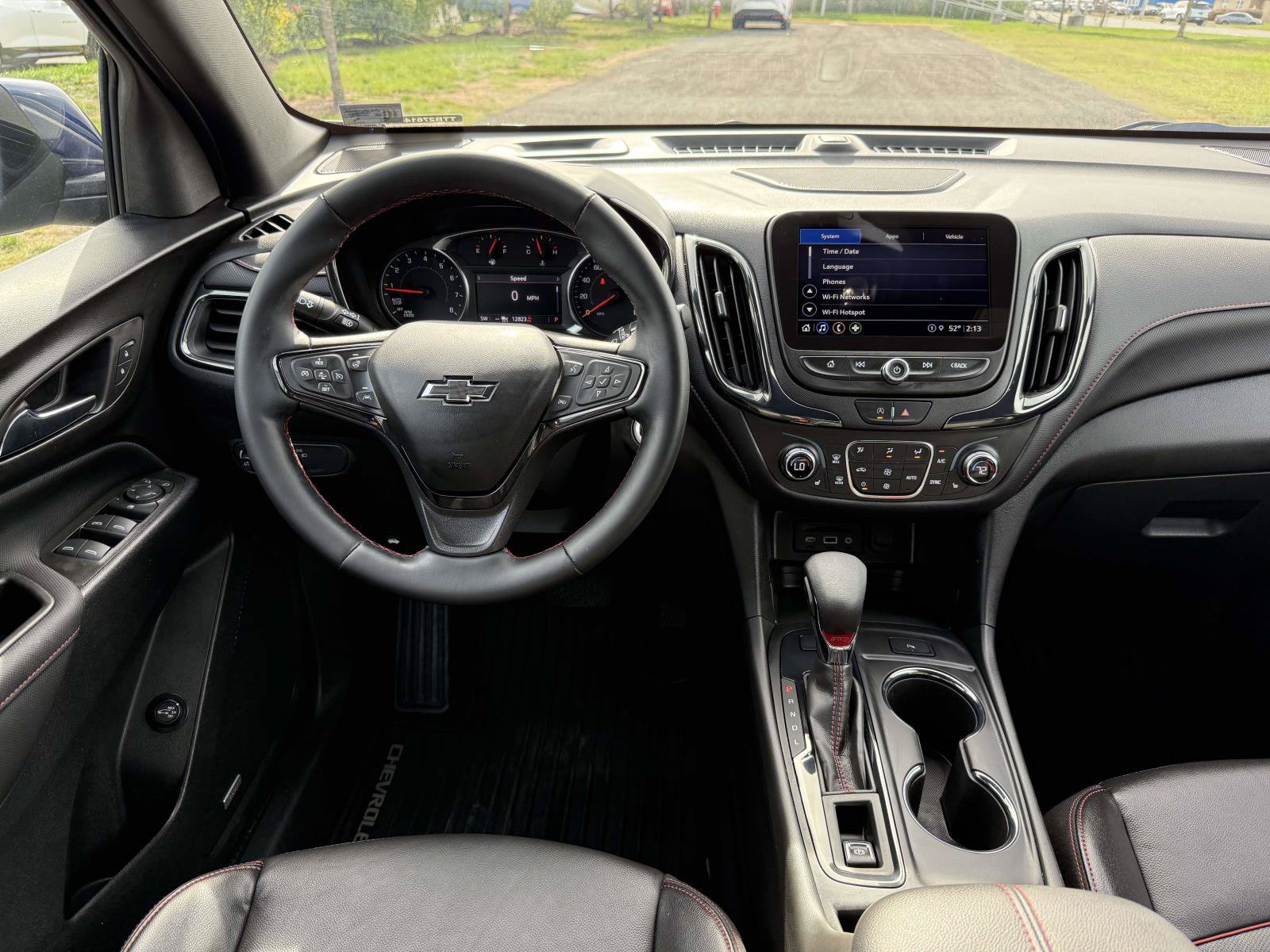Certified 2023 Chevrolet Equinox RS w/ RS Leather Package AWD/4WD image 8