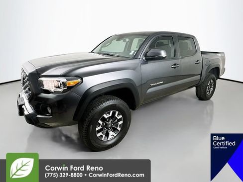 Used 2023 Toyota Tacoma TRD Off-Road w/ Technology Package AWD/4WD image 4