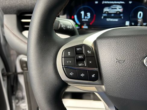 New 2026 Ford Explorer Active w/ Active Comfort Package AWD/4WD image 19