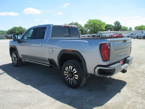 New 2026 GMC Sierra 2500 Denali Ultimate AWD/4WD image 8