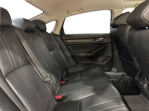 Used 2020 Honda Accord Touring image 13