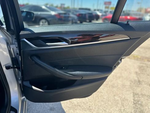 Used 2018 BMW 530i xDrive AWD/4WD image 24