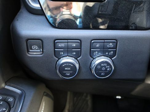 Certified 2023 GMC Sierra 1500 SLT w/ SLT Premium Package image 49