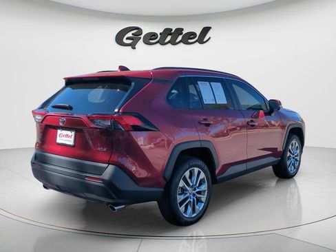 Certified 2022 Toyota RAV4 XLE Premium image 4