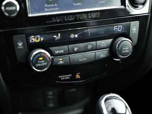 Used 2018 Nissan Rogue Sport SL w/ SL Premium Package image 38