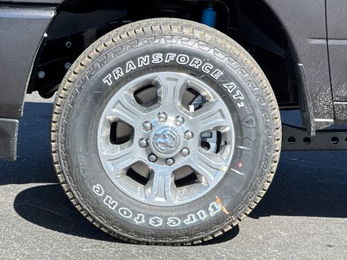 New 2026 RAM 2500 Big Horn AWD/4WD image 24