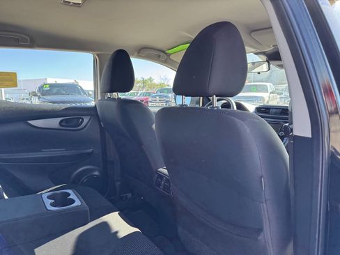 Used 2020 Nissan Rogue Sport S w/ Appearance Package AWD/4WD image 23