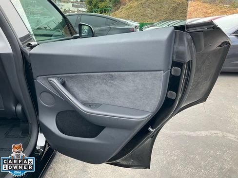 Used 2023 Tesla Model Y Long Range AWD/4WD image 68