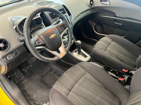 Used 2015 Chevrolet Sonic LT w/ LT Promotional Package FWD image 11