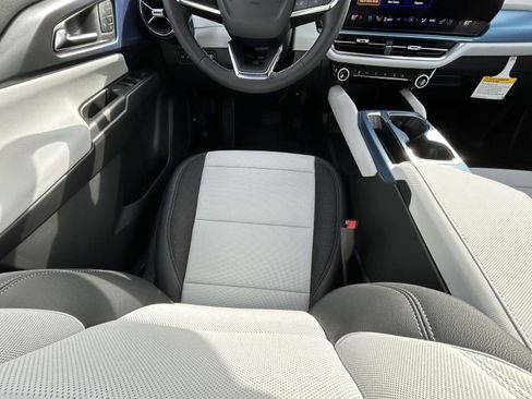 New 2026 Chevrolet Equinox EV LT image 13