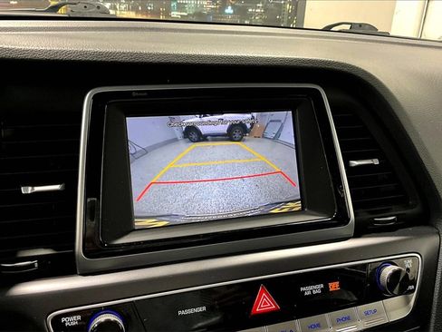 Used 2018 Hyundai Sonata ECO image 12