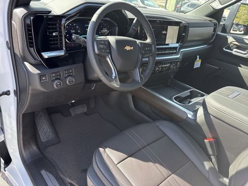 New 2026 Chevrolet Silverado 3500 High Country AWD/4WD image 10