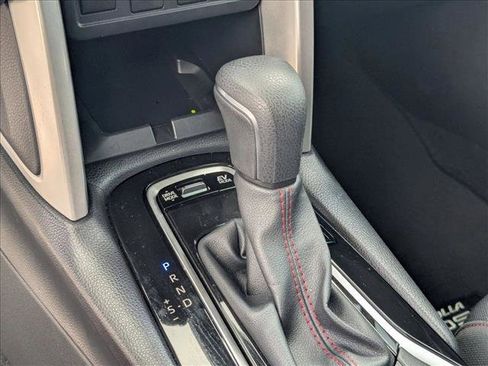 Used 2025 Toyota Corolla Cross AWD Hybrid image 12