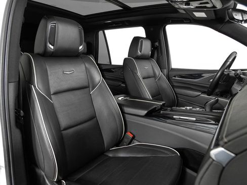 Used 2021 Cadillac Escalade Sport image 30