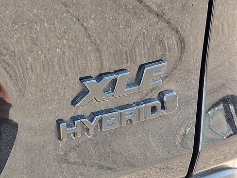 Used 2019 Toyota RAV4 XLE w/ Convenience Package AWD/4WD image 34