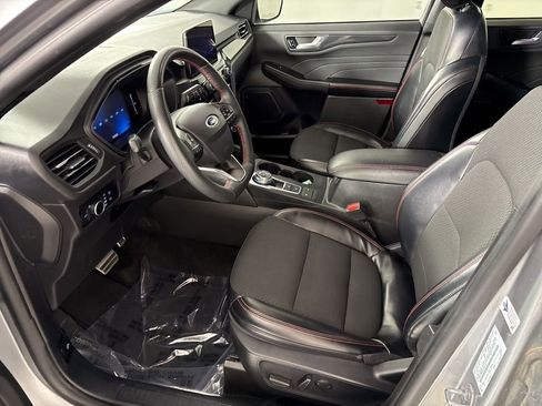 Used 2024 Ford Escape ST-Line image 24