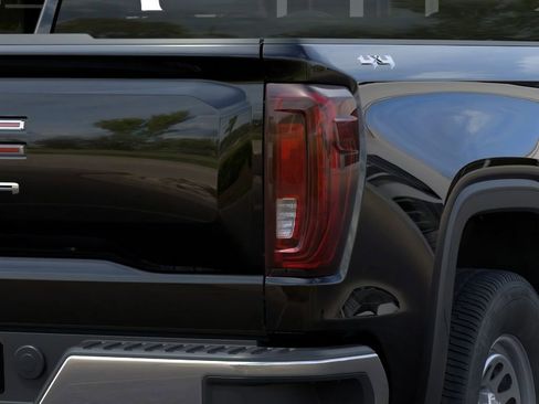 New 2026 GMC Sierra 1500 Pro AWD/4WD image 12