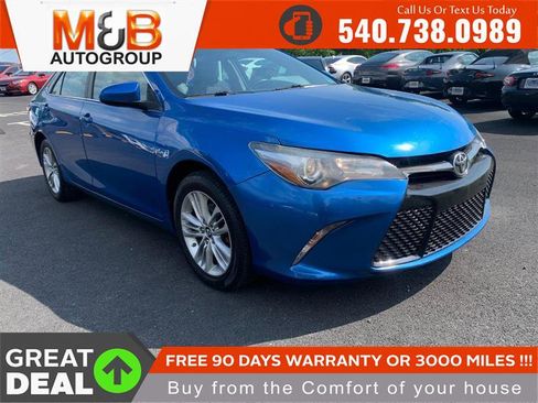 Used 2017 Toyota Camry SE image 1