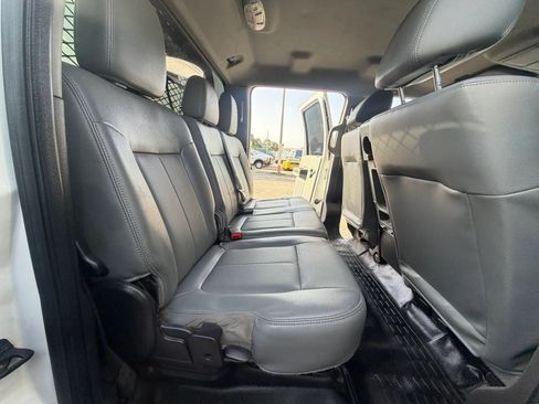 Used 2015 Ford F550 4x4 Crew Cab Super Duty image 16