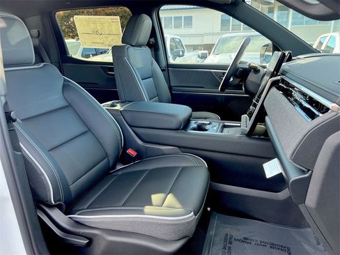 New 2026 GMC Sierra EV Elevation image 20