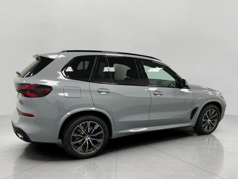 New 2026 BMW X5 xDrive40i AWD/4WD image 2