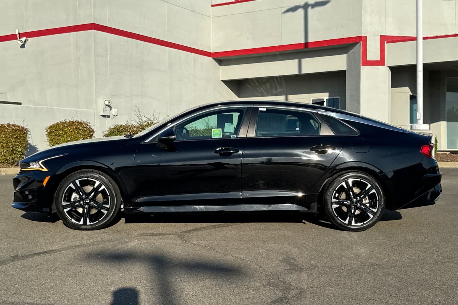 Used 2022 Kia K5 GT-Line AWD/4WD image 9
