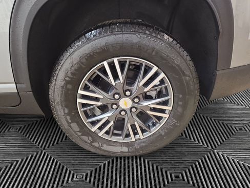 New 2026 Chevrolet Traverse LT w/ Driver Confidence Package image 14