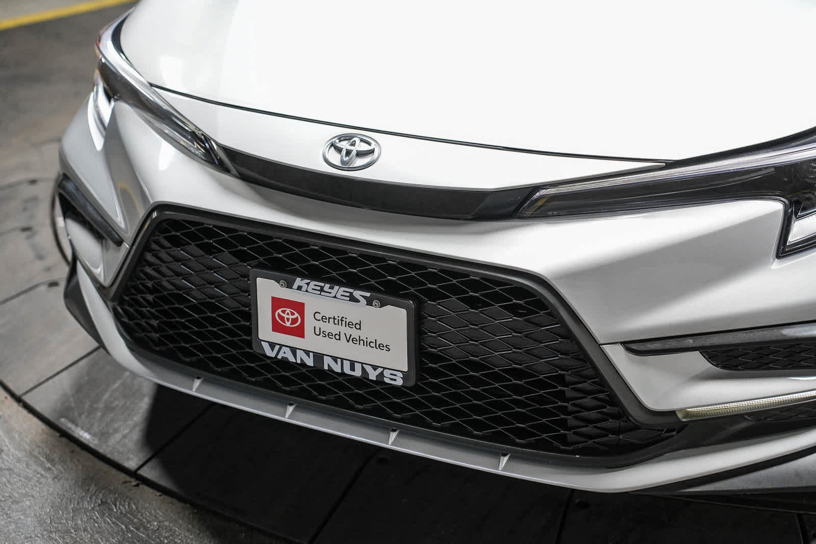 Certified 2025 Toyota Corolla SE FWD image 12