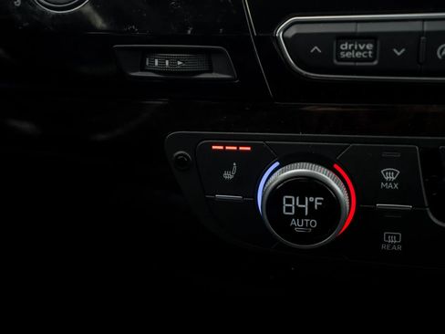 Used 2018 Audi Q7 3.0T Premium Plus w/ Premium Plus Package image 35