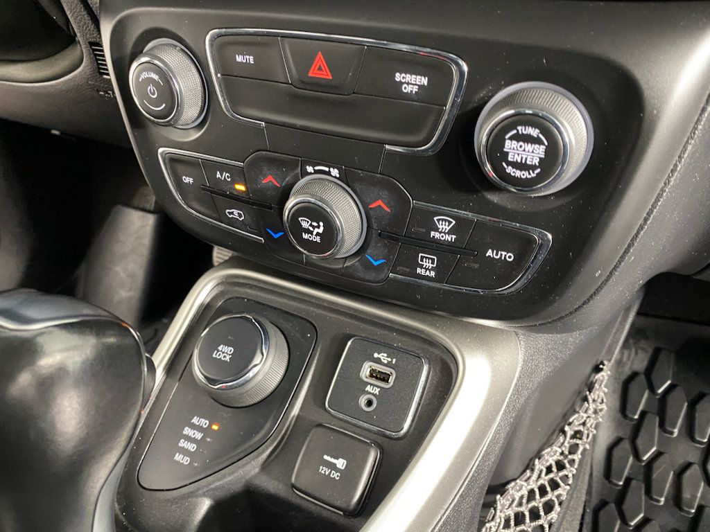 Used 2021 Jeep Compass Latitude AWD/4WD image 26