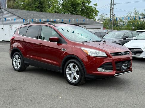 Used 2015 Ford Escape SE w/ Equipment Group 201A AWD/4WD image 17