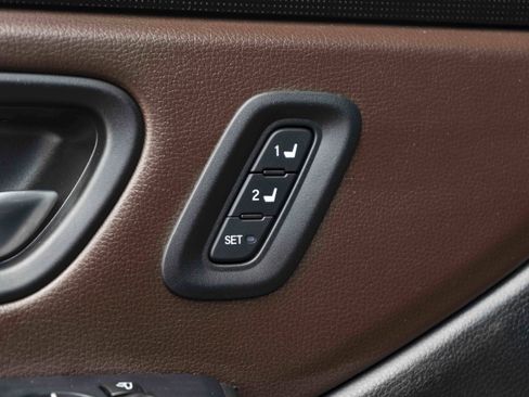 Used 2025 Honda Pilot Elite image 39