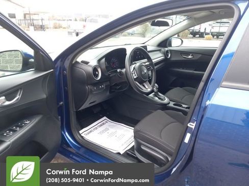 Used 2020 Kia Forte LXS image 9