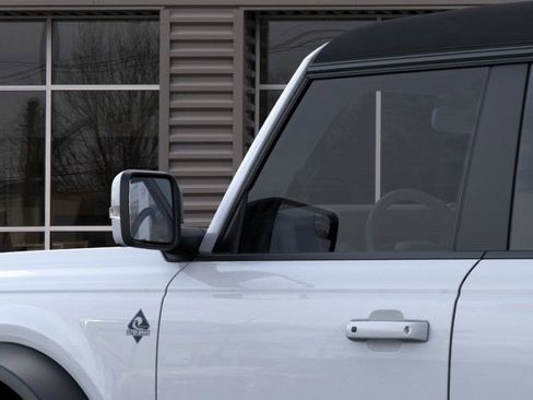 New 2025 Ford Bronco Outer Banks w/ Sasquatch Package image 22