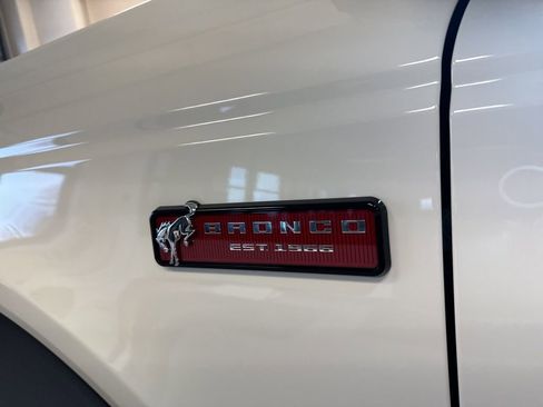 New 2026 Ford Bronco Outer Banks AWD/4WD image 7