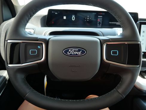 New 2026 Ford Expedition Active AWD/4WD image 22