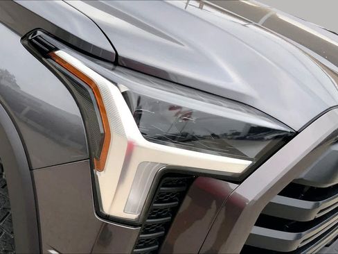 Used 2023 Toyota Tundra SR5 w/ SR5 Convenience Package AWD/4WD image 27