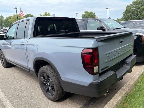 Used 2026 Honda Ridgeline Black Edition image 9