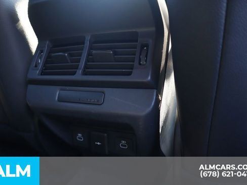 Used 2024 Land Rover Range Rover Evoque Dynamic SE image 24