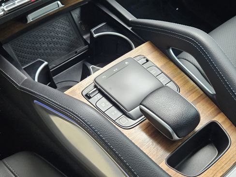 Certified 2025 Mercedes-Benz GLE 350 4MATIC image 12