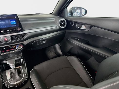 Certified 2023 Kia Forte GT-Line w/ GT-Line Technology Package FWD image 23