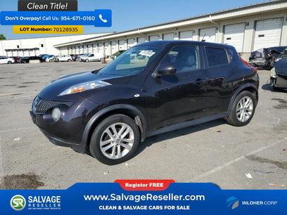 Used 2014 Nissan Juke SV w/ Navigation Package