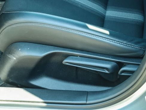 Used 2022 Honda Civic Sport image 18
