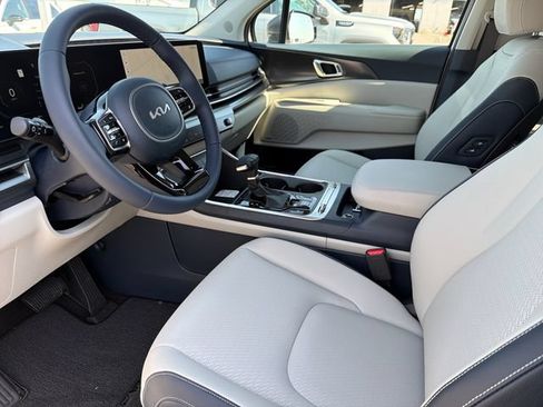 New 2026 Kia Carnival SX Prestige FWD image 17