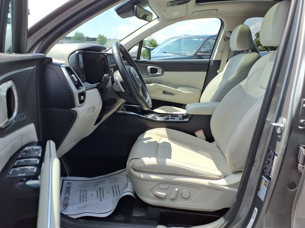 Used 2023 Kia Sorento SX Prestige w/ Panoramic Sunroof Package AWD/4WD image 19