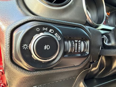 Certified 2022 Jeep Wrangler Unlimited Sport image 26